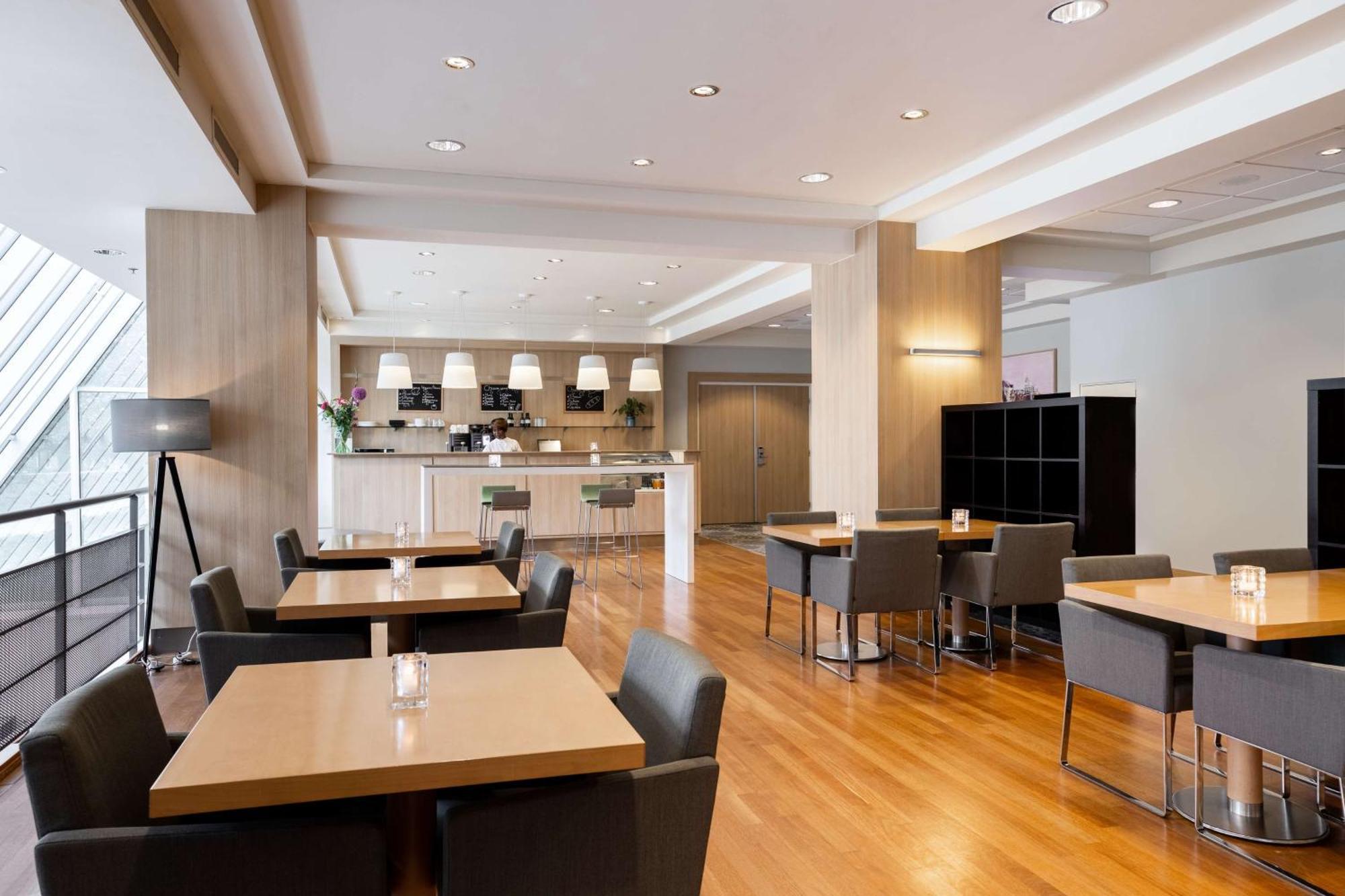 Nh Amsterdam Noord Hotel Exterior photo